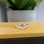 Load image into Gallery viewer, Silver Wishbone Ring

